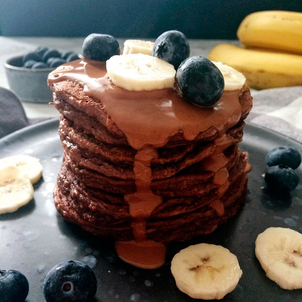 Proteinpandekager med banan, chokolade & peanutbutter