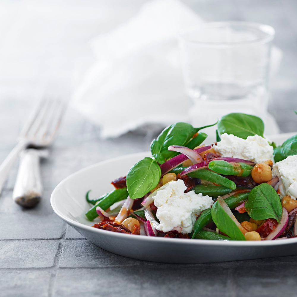 Kikærtesalat med ricotta